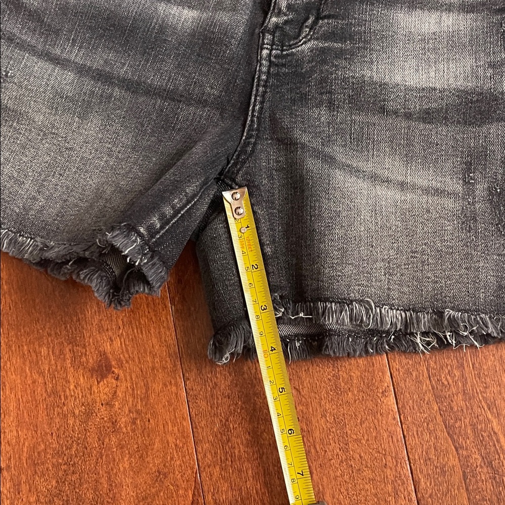 Judy Blue Black Jean Shorts - Picture 4 of 7